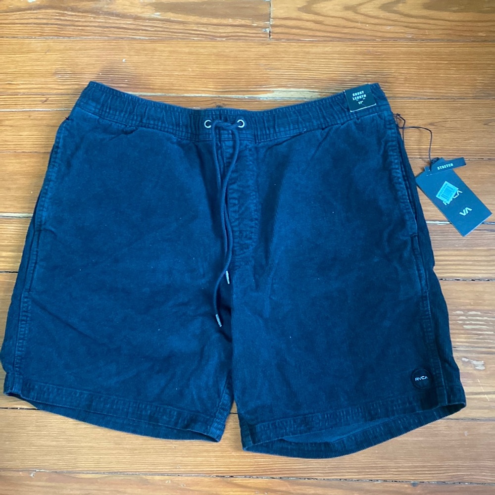 RCVA shorts 17”